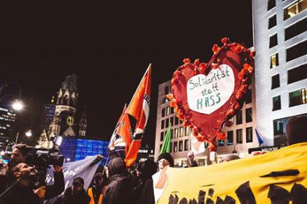 Solidarität Statt Hass! Berlins Antwort auf die Instrumentalisierung unserer Trauer von Rechts